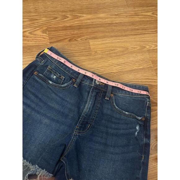 Old Navy High Rise OG Straight Jean Shorts Size 4 - Picture 5 of 7